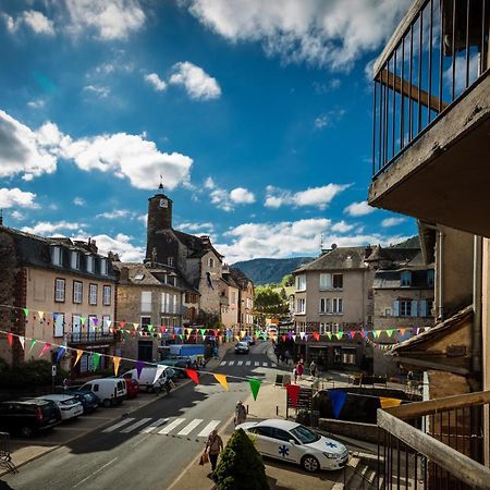 Logis Hotel Restaurant Du Commerce La Canourgue Luaran gambar