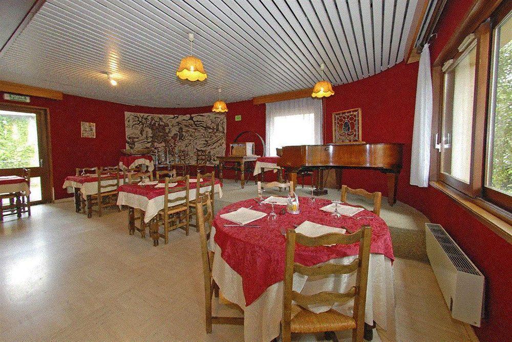 Logis Hotel Restaurant Du Commerce La Canourgue Luaran gambar