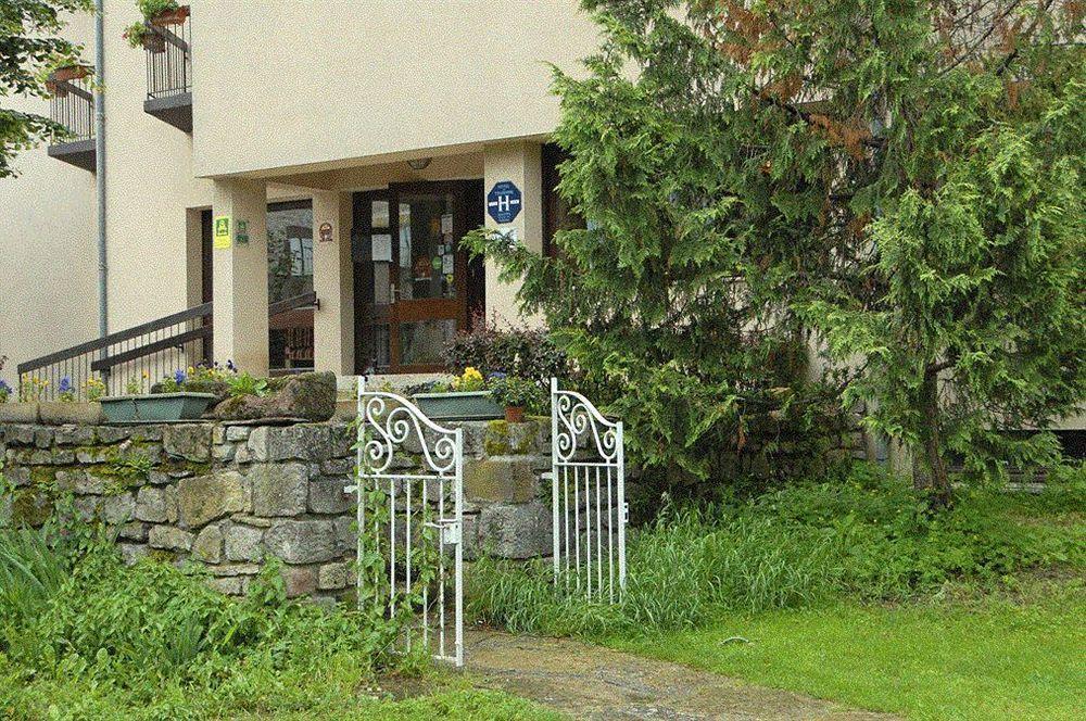 Logis Hotel Restaurant Du Commerce La Canourgue Luaran gambar