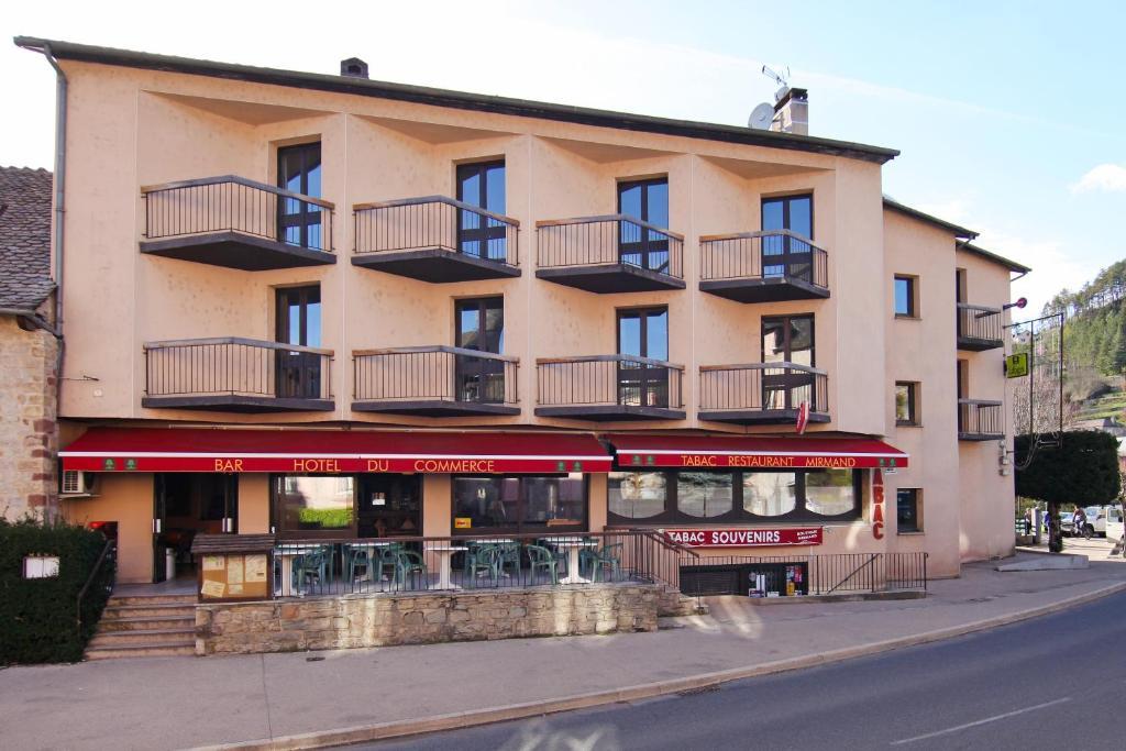 Logis Hotel Restaurant Du Commerce La Canourgue Luaran gambar
